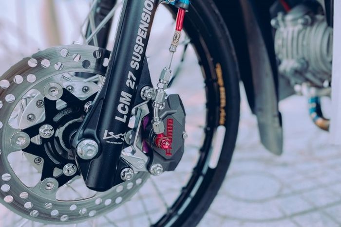 Kaki depan mendapatkan full upgrade