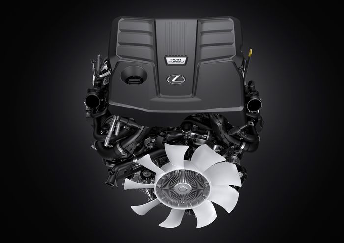 Lexus LX di Indonesia mendapatkan mesin bensin 3.445 cc, berbeda dari Land Cruiser 300 yang dapat mesin diesel.