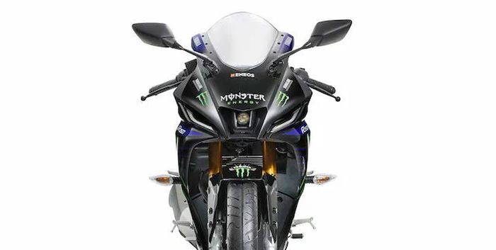 Tampak depan Yamaha R15M livery Monster Energy MotoGP 2022