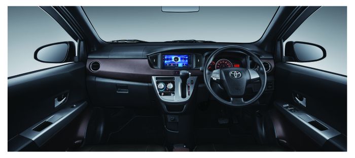 Interior Toyota Calya