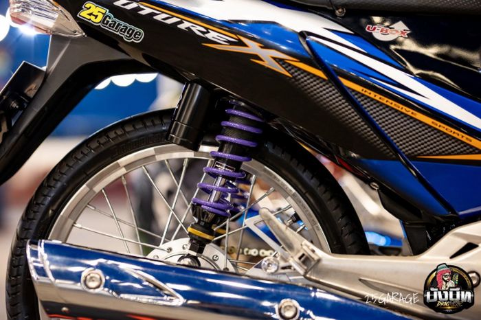 Suspensi belakang pakai shock Hyperpro