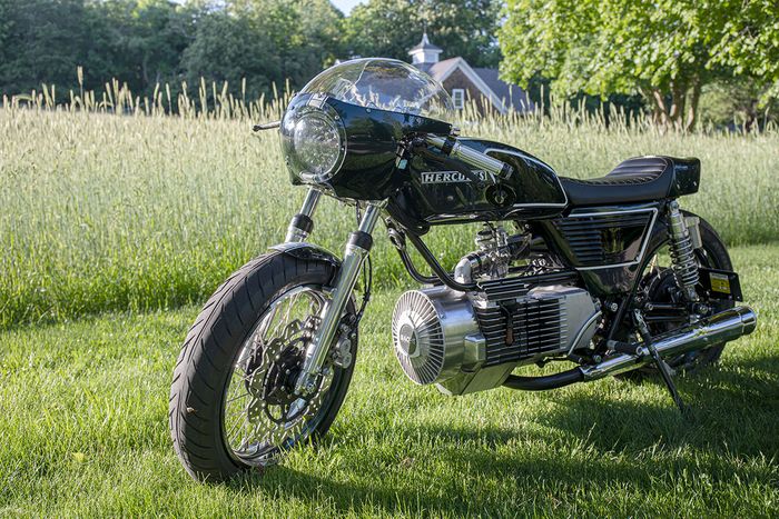 Garpu depan pakai milik Yamaha XS650 dan shock belakang dari Hagon