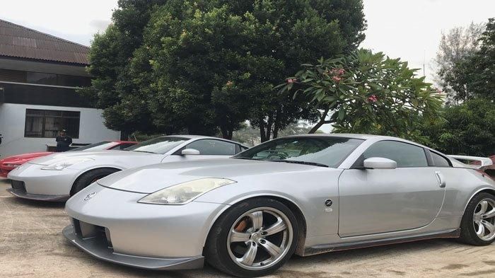 Nissan Fairlady 350Z dua unit dan Honda NSX S bodong hasil selundupan dari Singapura diamankan di Batam