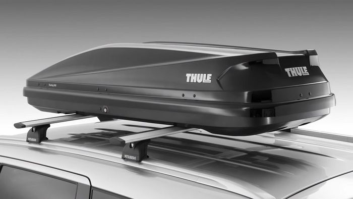 Modifikasi Mitsubishi Pajero Sport mendapat roof box lansiran Thule