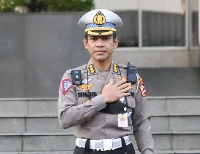 Polisi Lalu Lintas (Polantas) punya pakaian dinas baru, berikut detailnya.