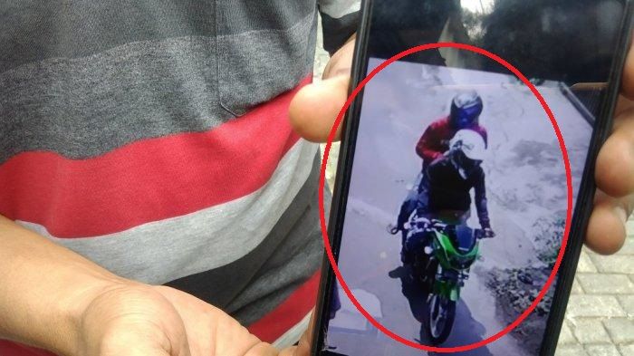 Dari rekaman CCTV, istri prajurit TNI Kodam IV/Diponegoro ditembak orang tak dikenal, eksekutor tunggangi Kawasaki Ninja 150 R hijau tanpa pelat nomor