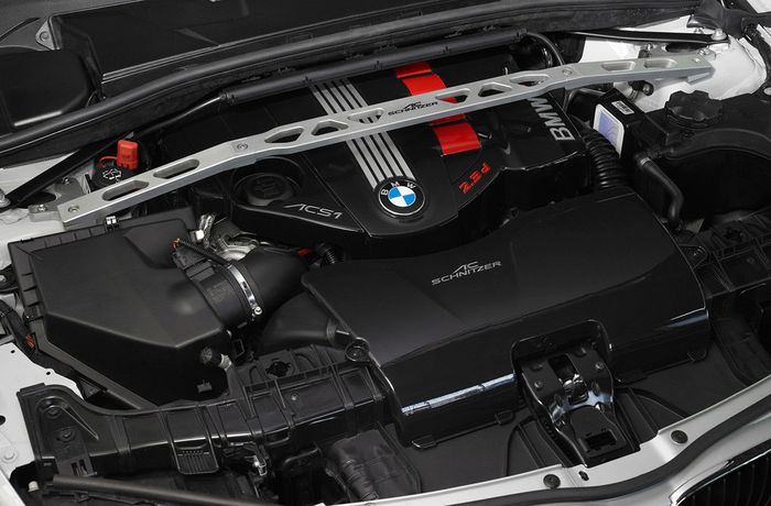 Mesin modifikasi BMW Seri-1 123d kena upgrade performa, tembus 241 dk