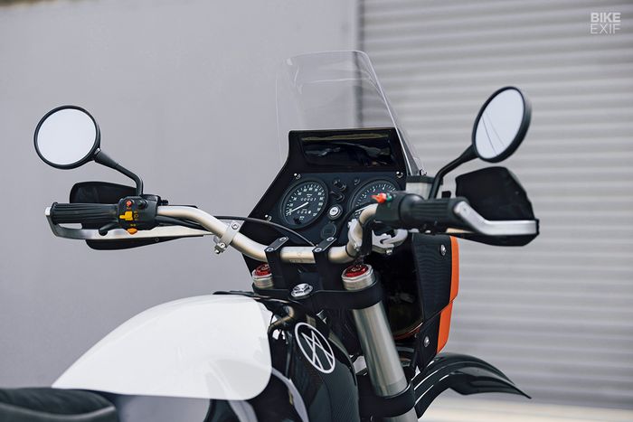 Tampilan area kokpitnya