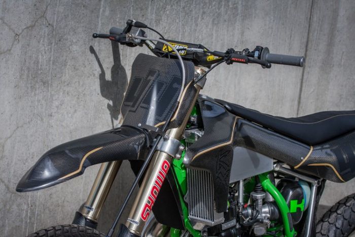 Area kokpit mendapatkan beberapa ubahan istimewa