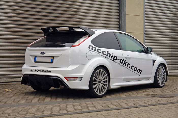 Modifikasi Ford Focus RS kena upgrade performa oleh Mcchip-Dkr, Jerman