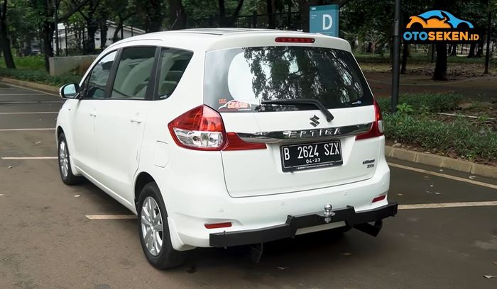 Bentuk belakang Suzuki Ertiga Diesel 2018