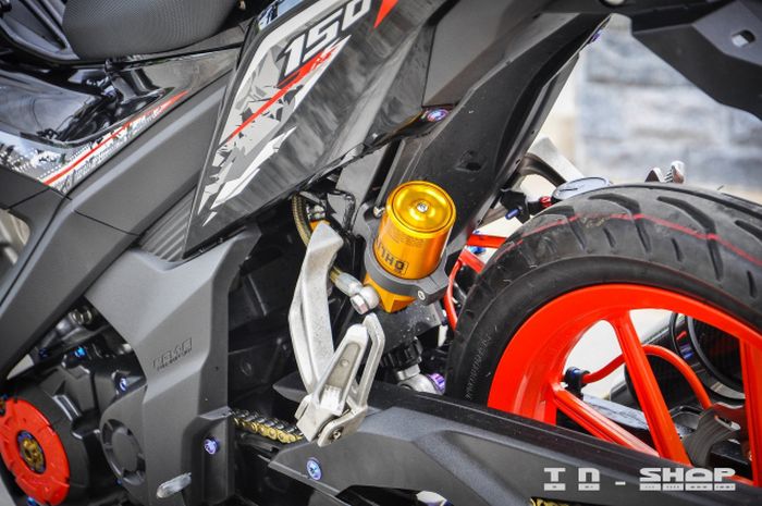 Rem belakang full upgrade dan suspensi pakai shock Ohlins