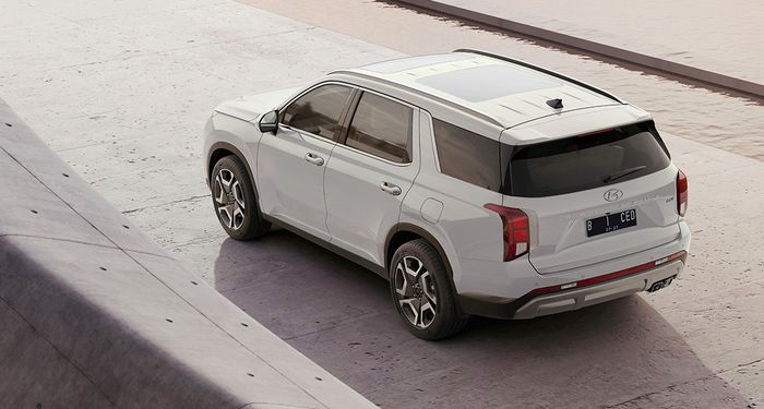 Hyundai Palisade facelift tidak hanya mendapatkan ubahan pada eksterior dan interior, tapi fiturnya.