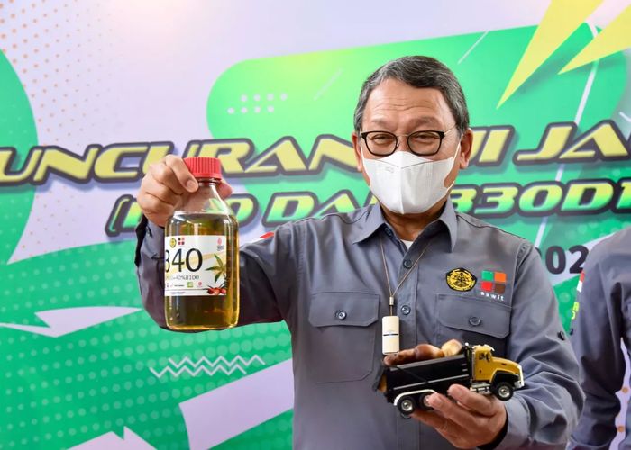 Solar Sawit B40 saat ditunjukan Menteri ESDM, Arifin Tasrif