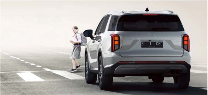 Salah satu fitur baru Palisade facelift adalah SmartSense yang terdiri dari Forward Collision Avoidance Assist with Junction Turn (FCA-JT).