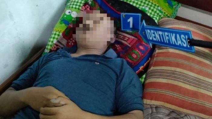 Jenazah Kopda Muslimin yang ditemukan tewas di rumah orang tuanya