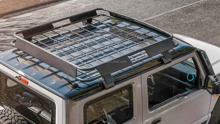 Roof rack kekar di atap