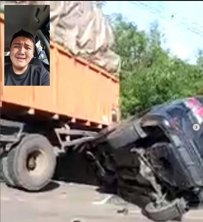 Kondisi Toyota Fortuner yang ditumpangi orangtua Bella Shofie usai kecelakaan di Jambi