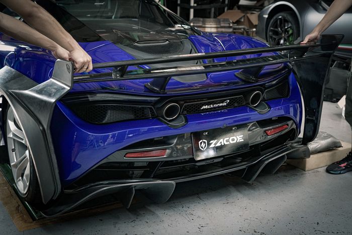 Tampilan belakang modifikasi McLaren 720S didesain lebih hardcore