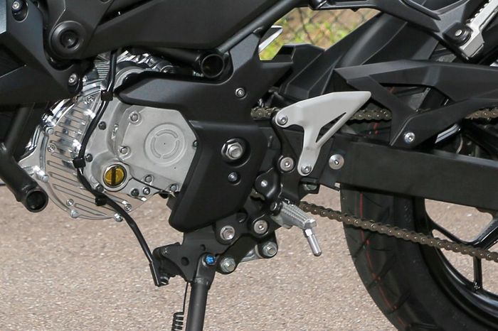 Detail motor penggerak pada prototype Kawasaki EV
