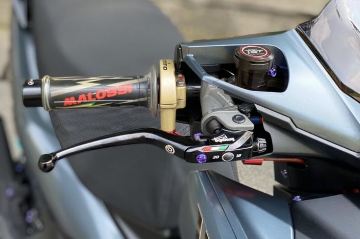 Master rem diganti dengan Brembo RCS 17 Corsa Corta