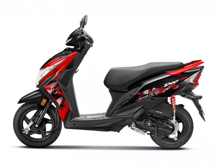 Honda Dio Sports sudah dibekali penkabut bahan bakar injeksi serta teknologi eSP.