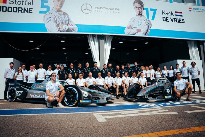 Mercedes EQ Formula E team keluar sebagai juara dunia tim