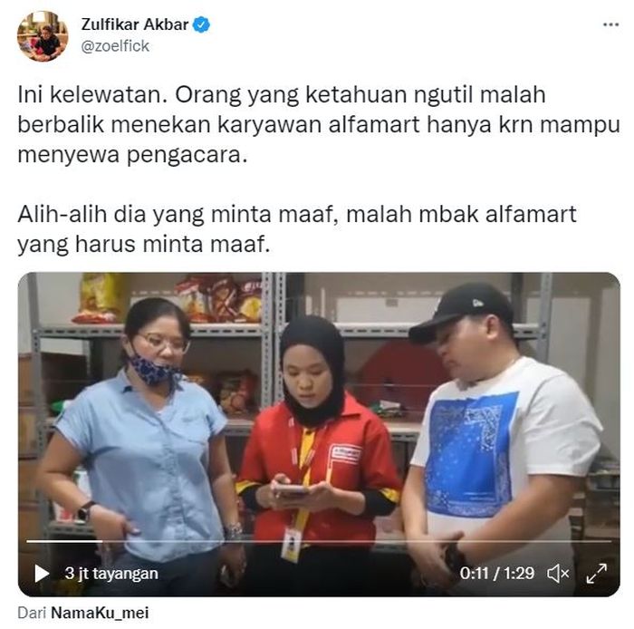warganet tidak terima pegawai Alfamarart dipaksa minta maaf kepada emak-emak yang dipergokinya mencuri cokelat.