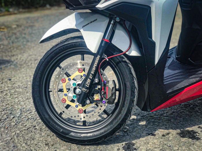 Kaki depannya mendapat full upgrade