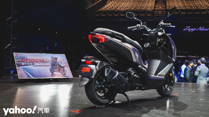 Tampak samping belakang SYM MMBCU 158