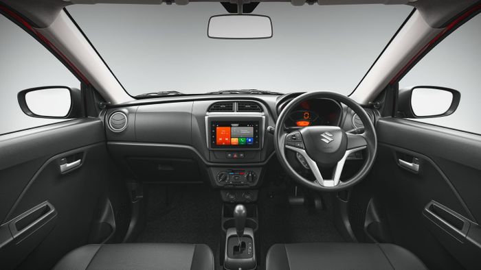 Interior Alto K10 memiliki fitur yang cukup oke dengan harga yang sangat murah.