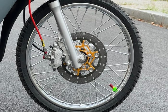 Kaki-kaki mendapatkan upgrade pengereman depan