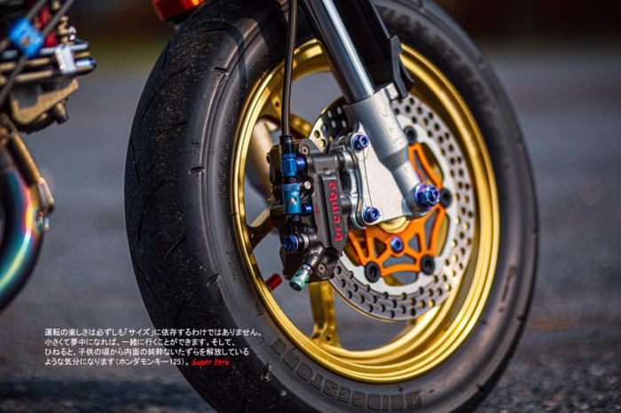 Kaki depannya mendapatkan full upgrade istimewa