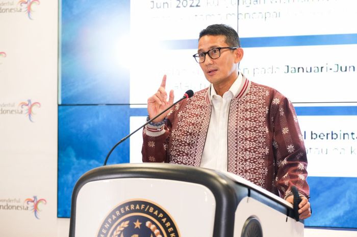 Menparekraf Sandiaga Uno menyampaikan peningkatan kunjungan wisman ke Indonesia periode Juni 2022 meningkat 2.000 persen dibandingkan Juni 2021 pada saat 