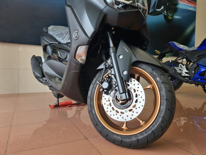 Ilustrasi pelek motor
