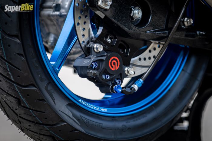 Rem belakang turut diupgrade maksimal