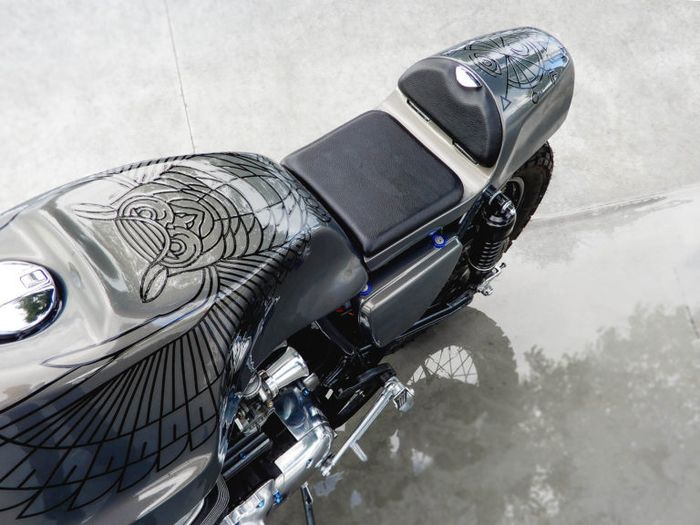 Bodi-bodi dibuatkan baru dengan desain ala motor Ducati lawas