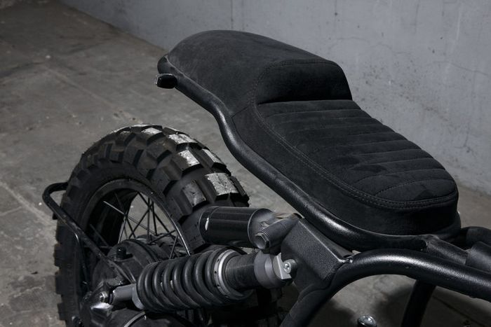 Subframe sudah dirombak dan dipasangi jok kustom elegan