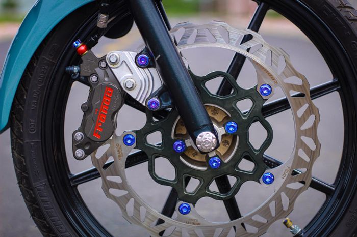 Sektor kaki-kaki mendapatkan pelek RCB dan pengereman baru