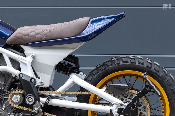 Bagian subframe juga difungsikan sebagai tangki