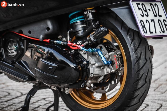 Kaki belakangnya juga semakin keren