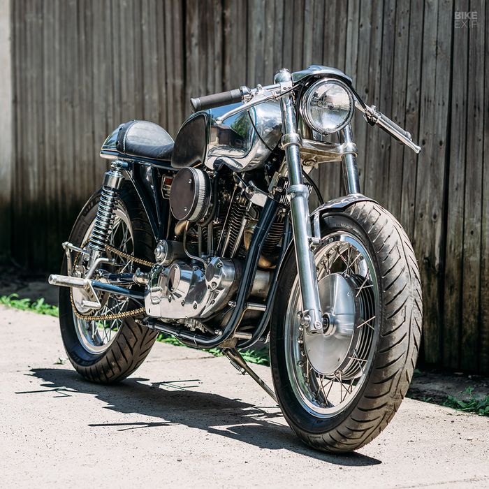 Harley-Davidson Ironhead Sportster cafe racer yang keren
