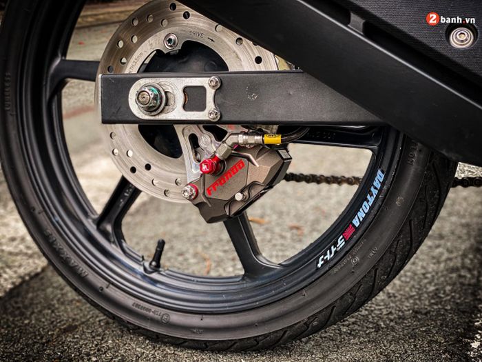 Rem belakang mendapatkan upgrade cukup serupa