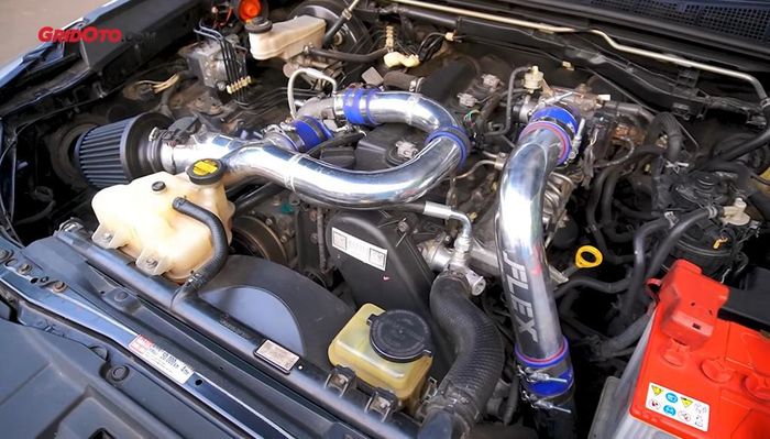 Mesin diesel 2GD-FTV dengan beberapa modifikasi