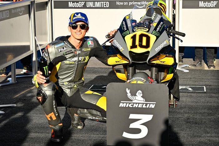 Adik Valentino Rossi, Luca Marini resmi perpanjang kontrak bersama Mooney VR46 Racing Team untuk MotoGP 2023.