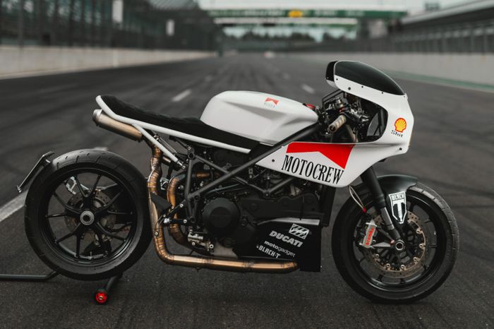 Ducati 848 Evo ini sebelumnya sudah dirombak menjadi cafe racer naked