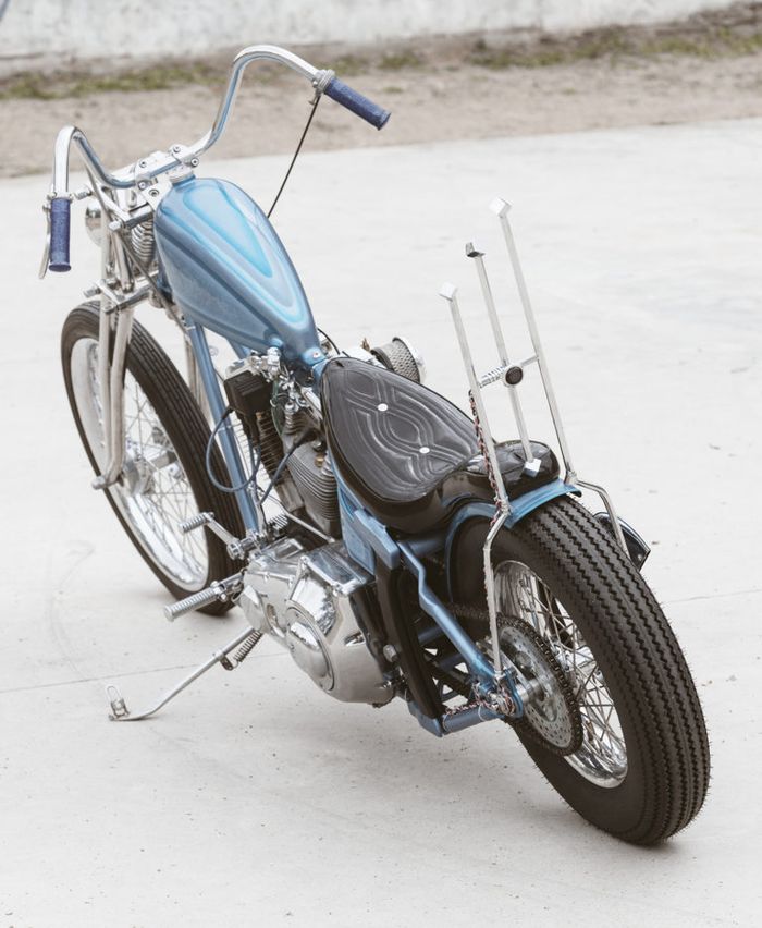 Kokpit dibuat minimalis dan tangki pakai model peanut