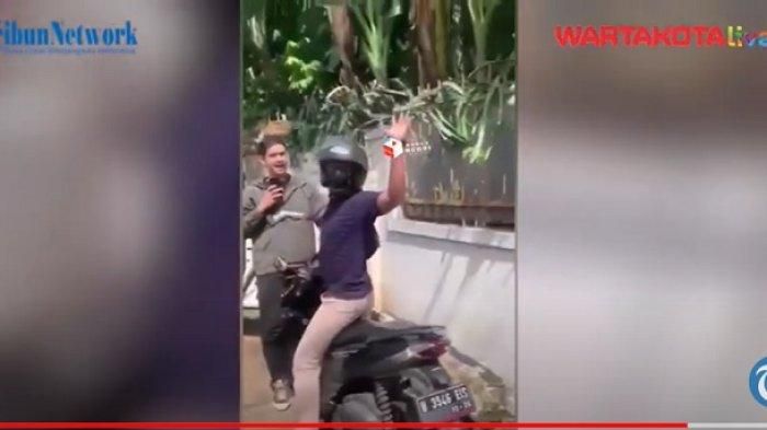 Intel Polisi yang ketahuan warga hingga kunci motor dirampas