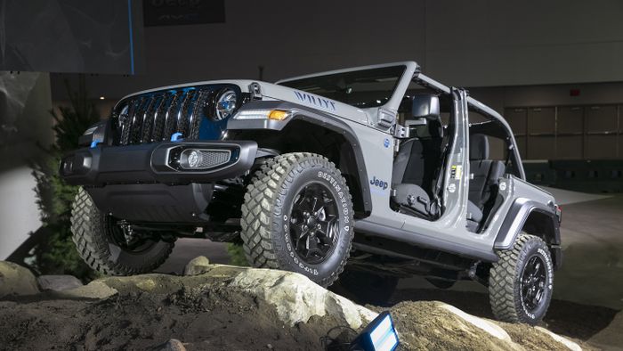 Jeep Wrangler Willys 4xe ramaikan North American International Auto Show (NAIAS) 2022 di Detroit, Amerika Serikat.
