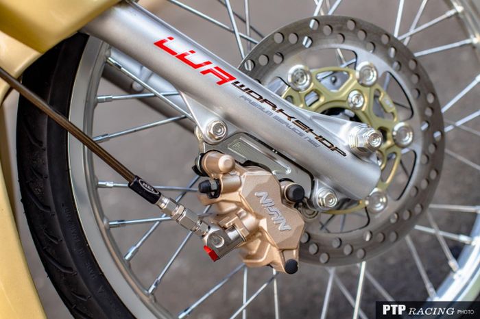 Kaki-kaki mendapatkan pelek Excel dan pengereman berkaliper Nissin